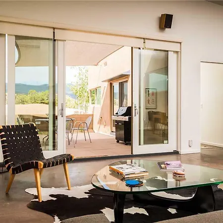 Butterfly House Two-bedroom Holiday home