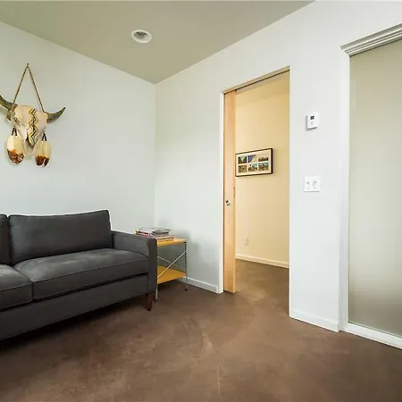 Butterfly House Two-bedroom Holiday home