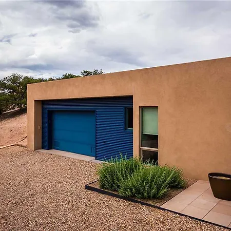 Butterfly House Two-bedroom Santa Fe