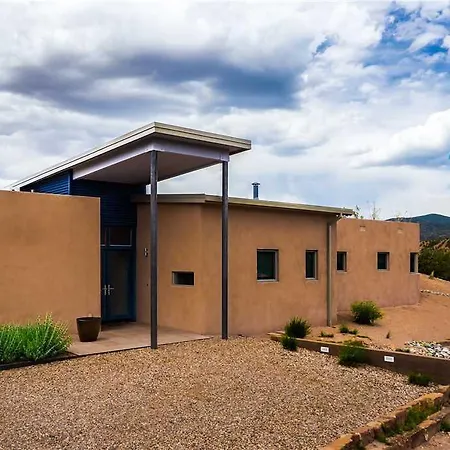 Butterfly House Two-bedroom Holiday home *