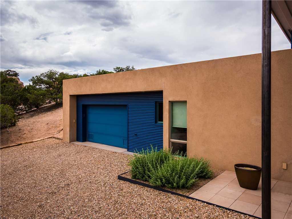 Butterfly House Two-bedroom Santa Fe